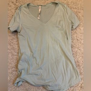Lululemon top